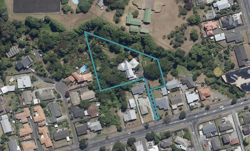 129 Clarkin Road, Fairfield, Hamilton - Carousel 1