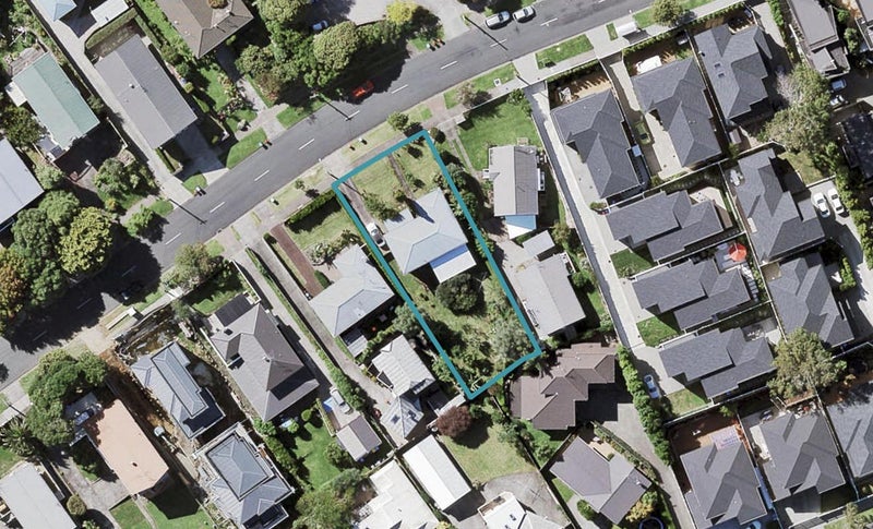 17 Mount Taylor Drive, Glendowie, Auckland - Carousel 1
