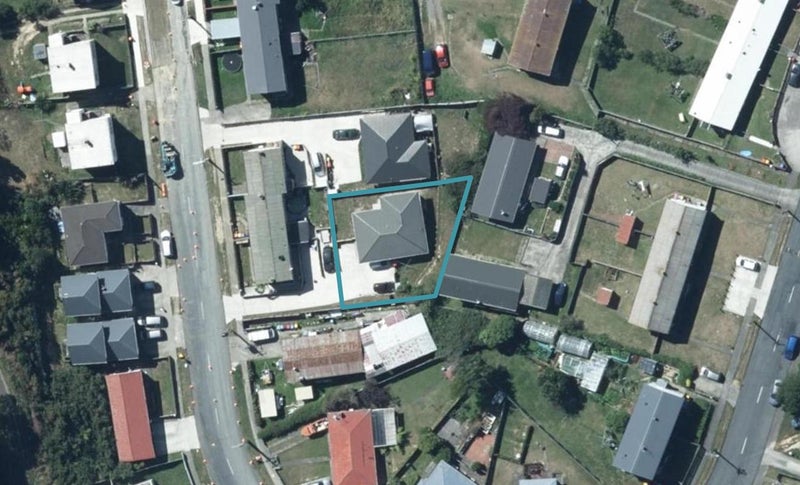 65 Hampshire Street, Cannons Creek, Porirua - Carousel 1