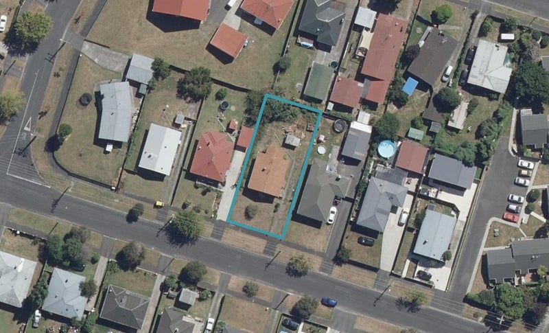 38 Yvonne Street, Melville, Hamilton - Carousel 1