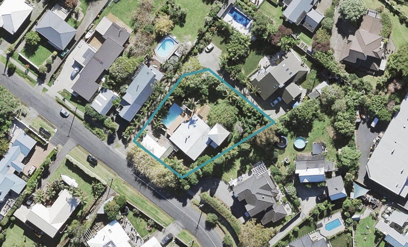 11 Rame Road, Greenhithe, Auckland - Carousel 1