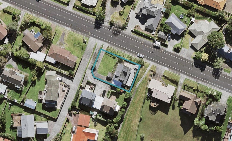 85 Luckens Road, West Harbour, Auckland - Carousel 1