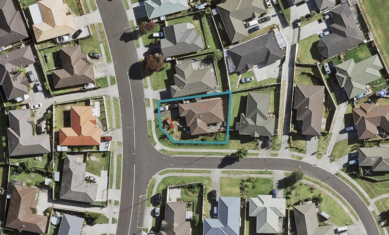 88 Glenveagh Park Drive, Weymouth, Auckland - Carousel 1