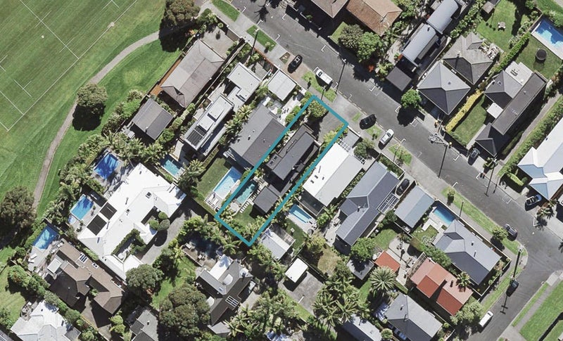 30 Regina Street, Westmere, Auckland - Carousel 1