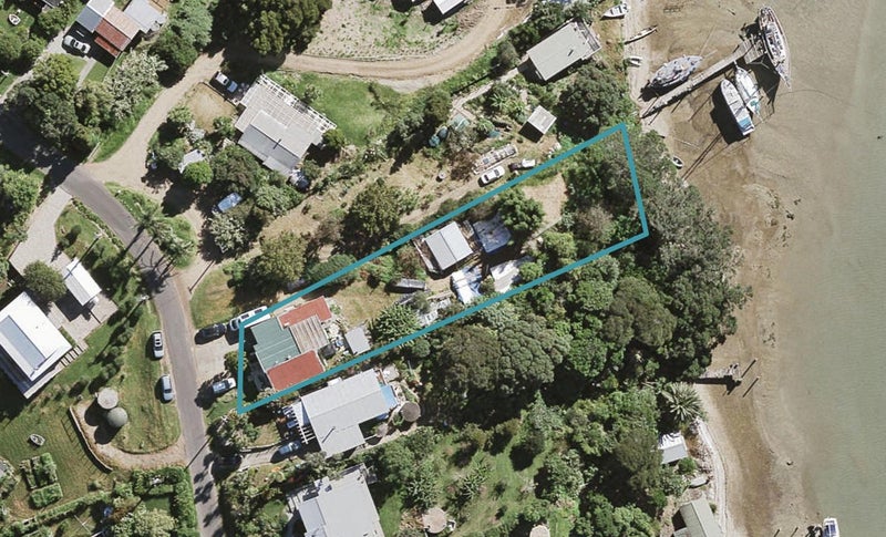 37 Shelly Beach Road, Surfdale, Waiheke Island - Carousel 1