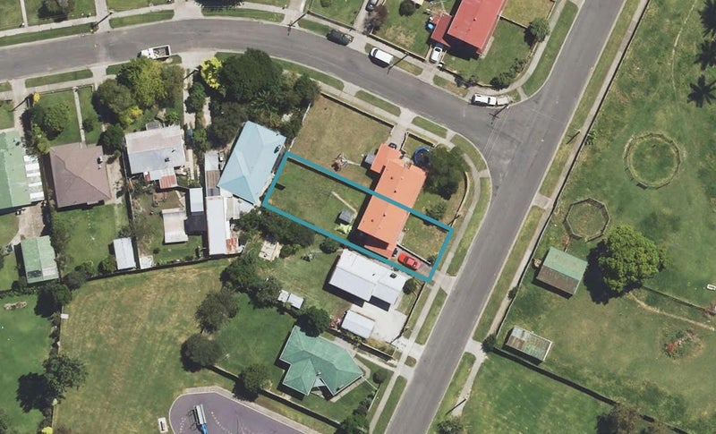 7 London Street, Kaiti, Gisborne - Carousel 1