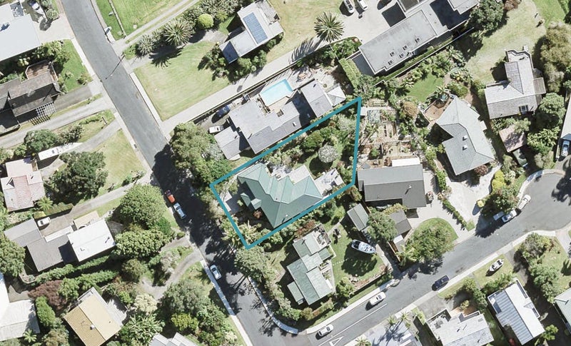 11 Glenelg Road, Red Beach, Whangaparāoa - Carousel 1