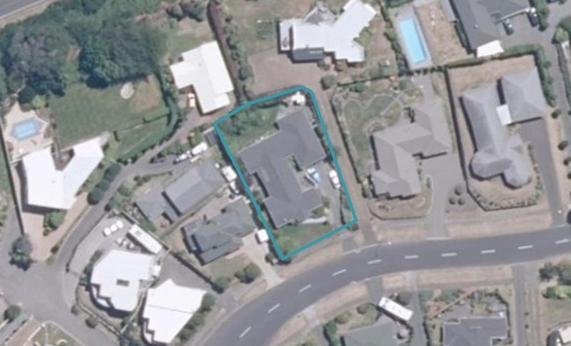 76 Harvey Street, Waipahihi, Taupo - Carousel 1