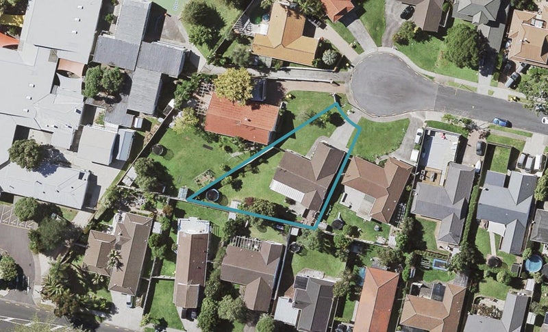 16 Skilling Place, Farm Cove, Auckland - Carousel 1