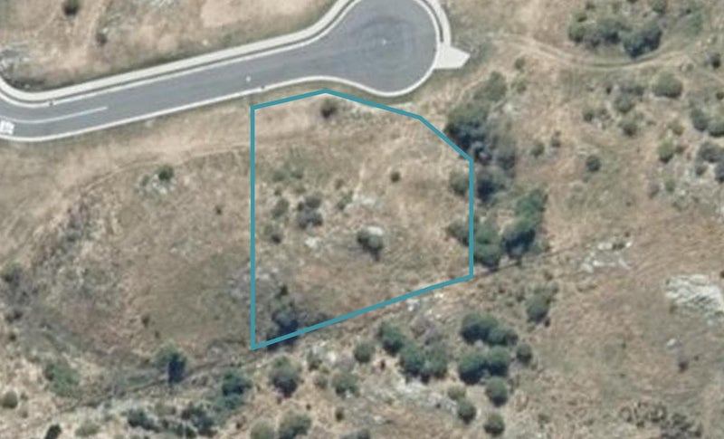 4 Elk Place, Kelvin Heights, Queenstown - Carousel 1