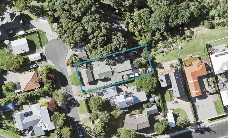 6 Cherrie Road, Beachlands, Auckland - Carousel 1