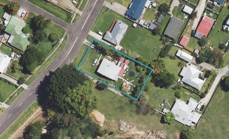 58 Endcliffe Road, Kaiti, Gisborne - Carousel 1