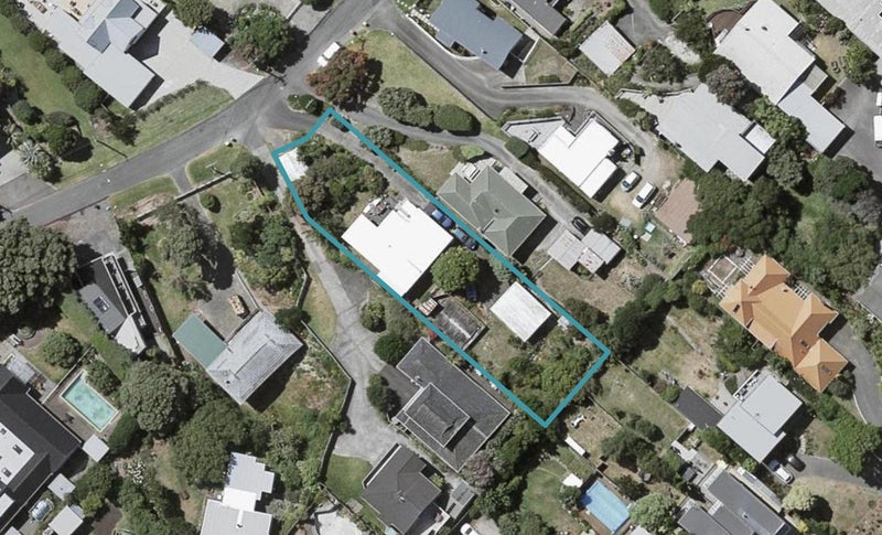 10 Falla Street, Paraparaumu Beach, Paraparaumu - Carousel 1