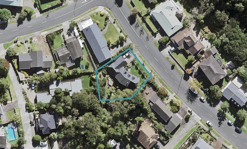 145 Chelsea View Drive, Chatswood, Auckland - Carousel 1