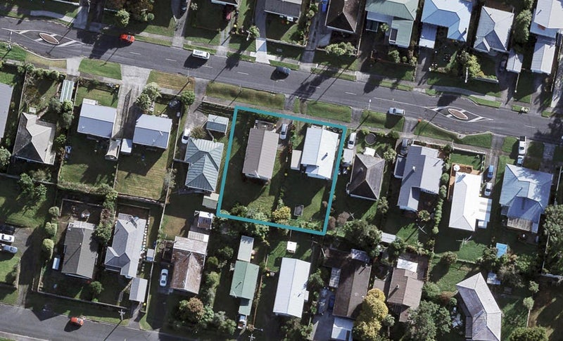 39 Puriri Street, Helensville, Helensville - Carousel 1