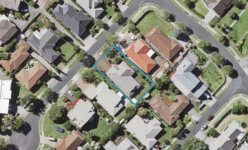 4 Perendale Close, Somerville, Manukau - Carousel 1