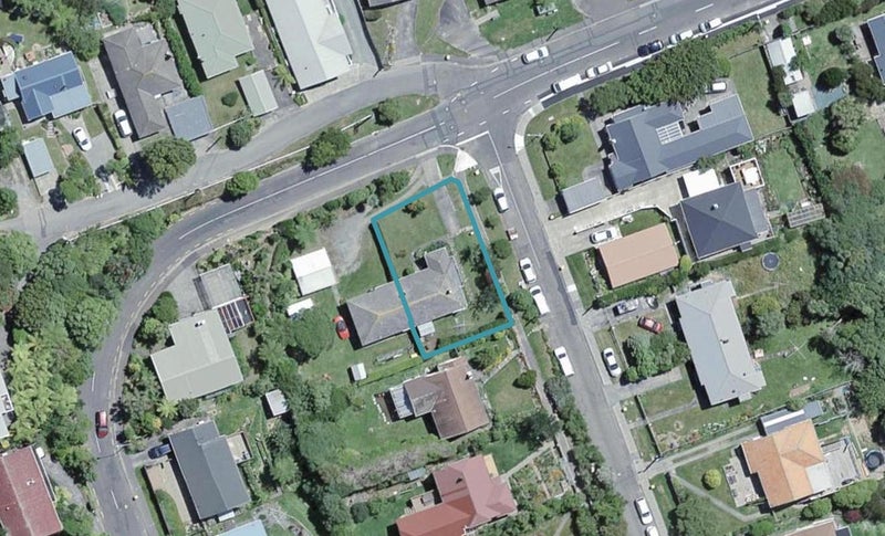 4 St Albans Avenue, Karori, Wellington - Carousel 1