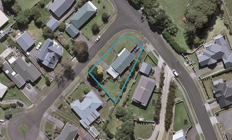 32 Alberta Road, Glen Avon, New Plymouth - Carousel 1
