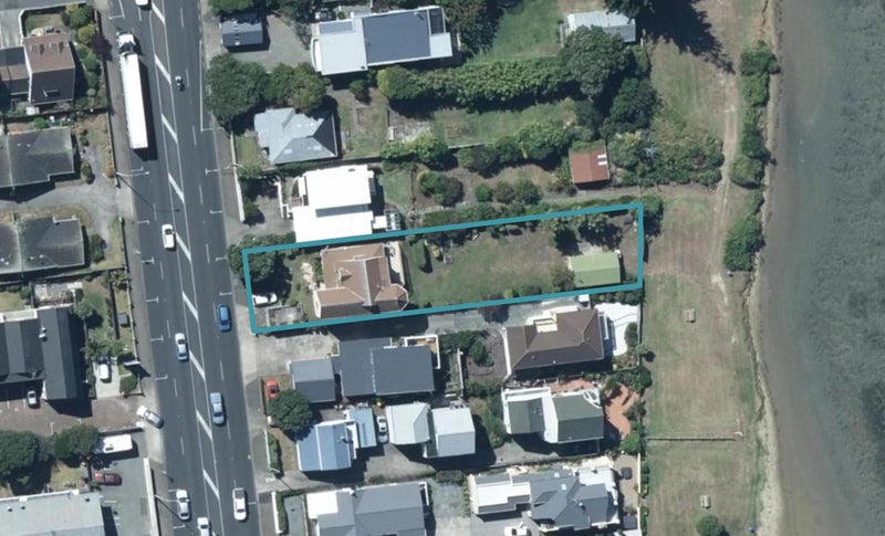 46 Mana Esplanade, Paremata, Porirua - Carousel 1