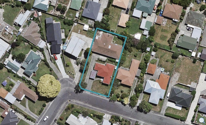 1/11 Cassino Crescent, Onekawa, Napier - Carousel 1