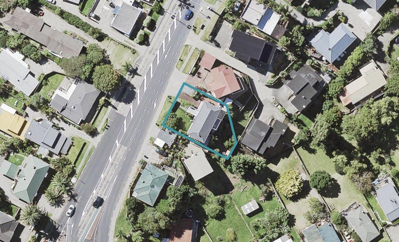683 Beach Road, Rothesay Bay, Auckland - Carousel 1