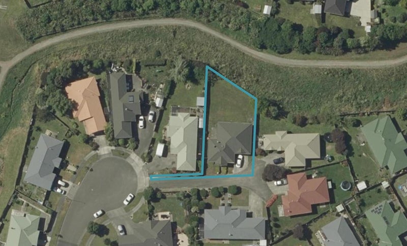 12 Logan Views, Kelvin Grove, Palmerston North - Carousel 1