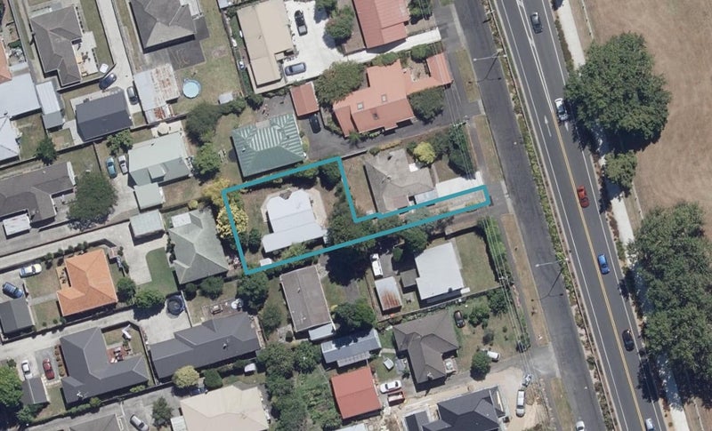 235 Dey Street, Hamilton East, Hamilton - Carousel 1
