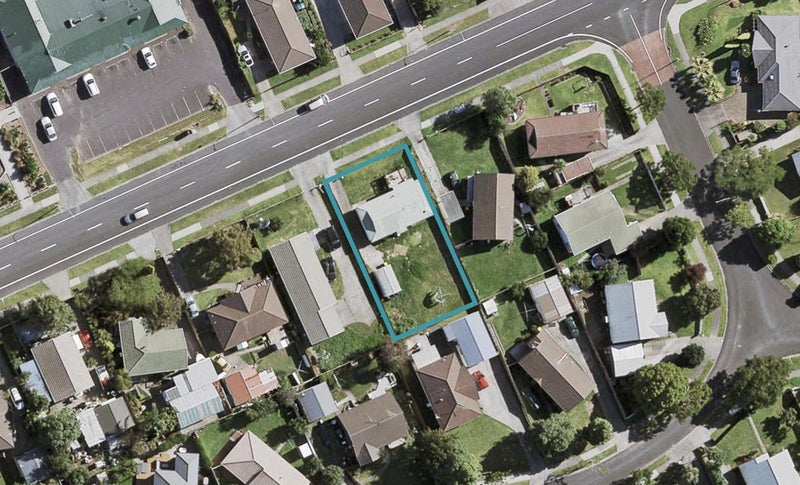 35 Riverton Drive, Randwick Park, Auckland - Carousel 1