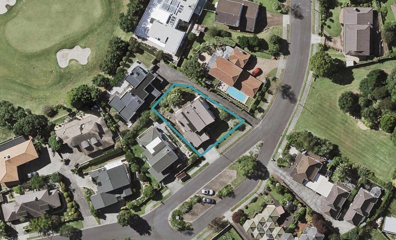 8 Allen Johnston Place, Saint Johns, Auckland - Carousel 1