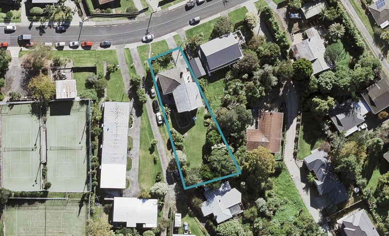 11 Verran Road, Birkenhead, Auckland - Carousel 1