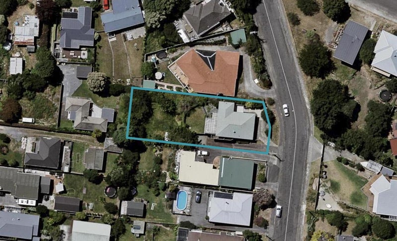 79 Alexander Road, Raumati Beach, Paraparaumu - Carousel 1
