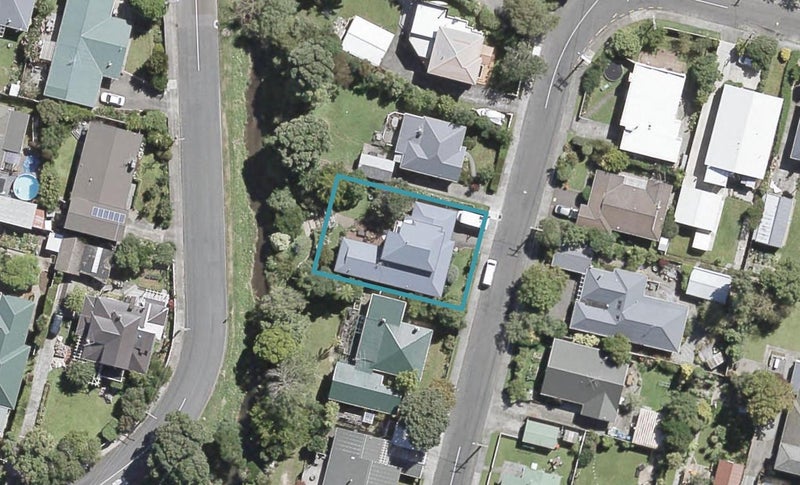 3 Woodvale Grove, Fairfield, Lower Hutt - Carousel 1