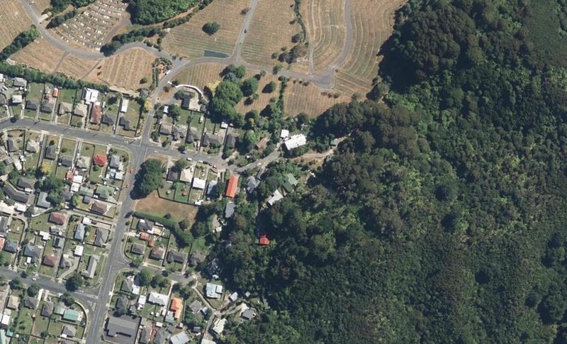 11 Prebble Grove, Naenae, Lower Hutt - Carousel 1
