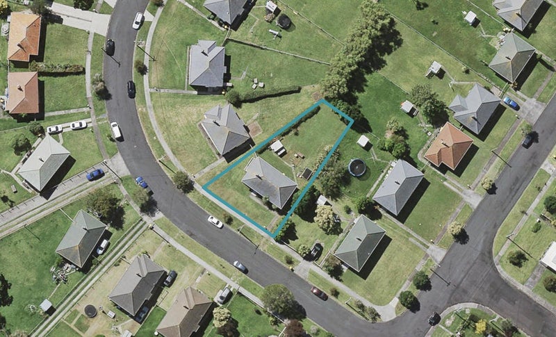 26 Hillary Crescent, Belmont, Auckland - Carousel 1