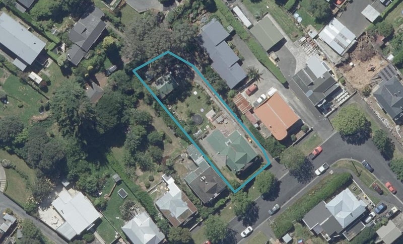 23 Jellicoe Crescent, Kaikorai, Dunedin - Carousel 1
