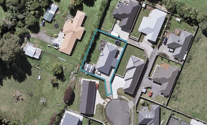 21 Estate Grove, Inglewood, Inglewood - Carousel 1
