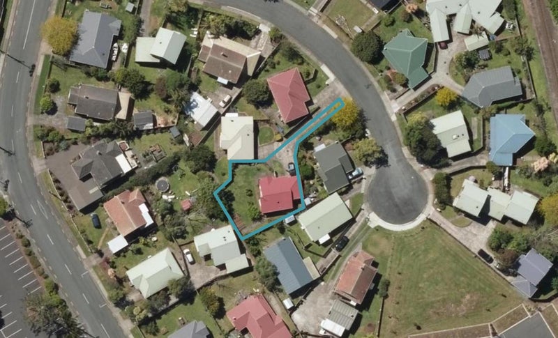 2/8 Corns Street, Kensington, Whangarei - Carousel 1
