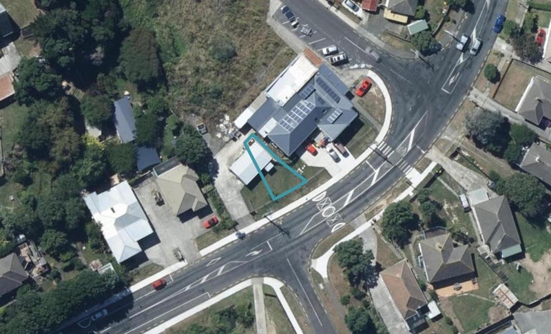 15B Dimock Street, Titahi Bay, Porirua - Carousel 1