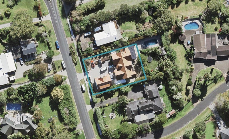 48A Churchouse Road, Greenhithe, Auckland - Carousel 1