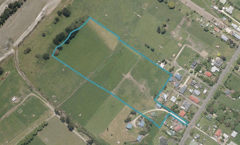 58 Wikitoria Road, Putiki, Whanganui - Carousel 1
