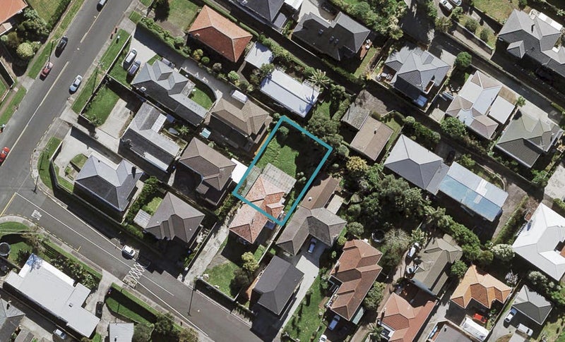 33B Haughey Avenue, Three Kings, Auckland - Carousel 1