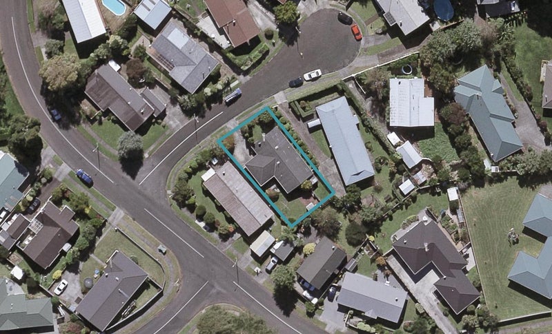 4 Cedar Place, Westown, New Plymouth - Carousel 1