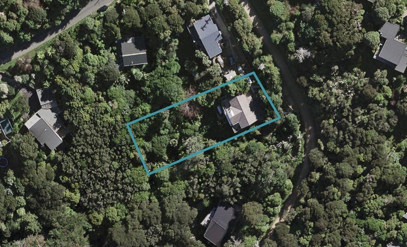 37 Makora Avenue, Oneroa, Waiheke Island - Carousel 1