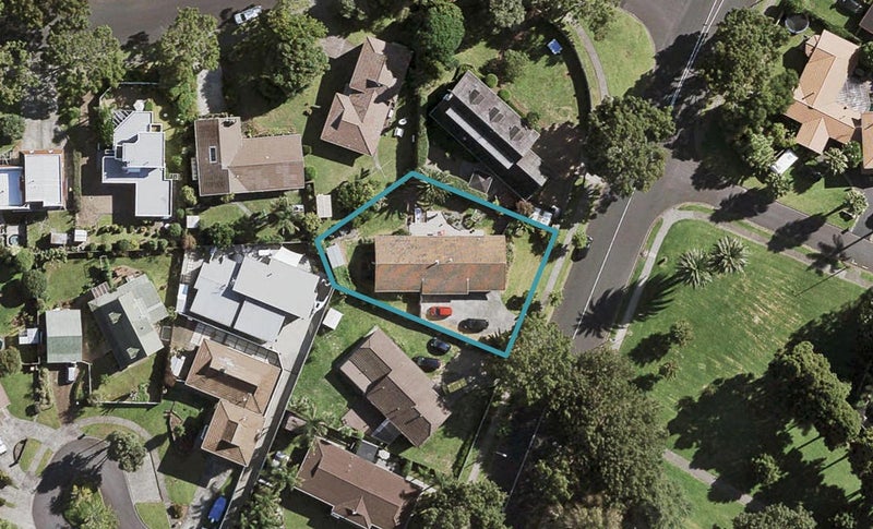 59 Walter Strevens Drive, Conifer Grove, Takanini - Carousel 1