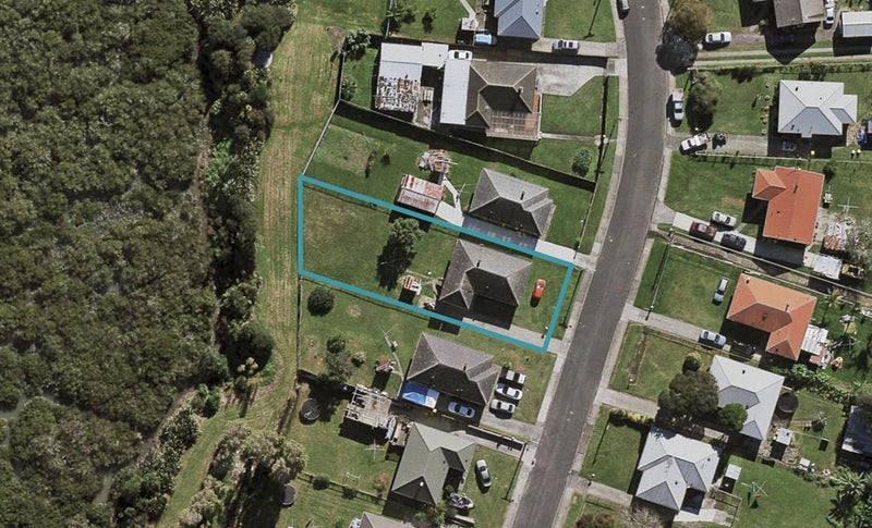 46 Firth Crescent, Otara, Auckland - Carousel 1