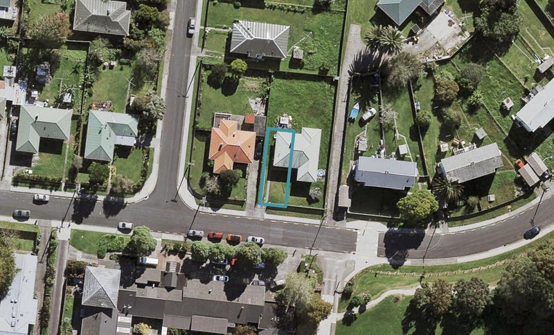 26 Fraser Avenue, Northcote, Auckland - Carousel 1