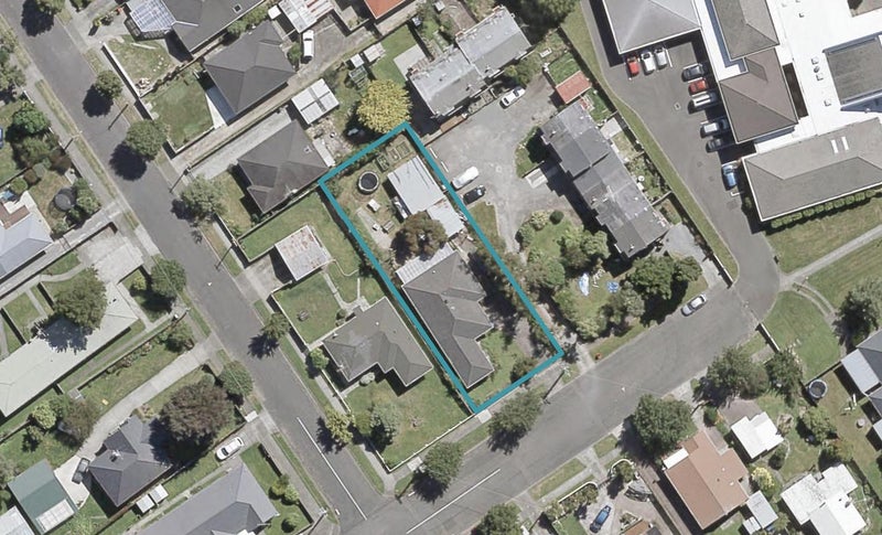 4 Ararino Street, Trentham, Upper Hutt - Carousel 1