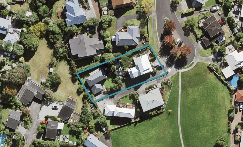 1/37 Rifleman Rise, Unsworth Heights, Auckland - Carousel 1