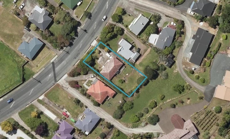 27 Tarewa Road, Morningside, Whangarei - Carousel 1