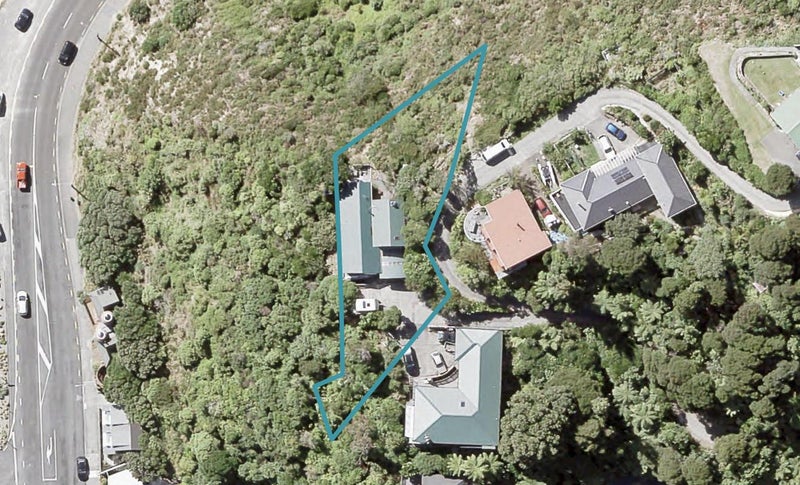 1/4 Orihau Terrace, Eastbourne, Lower Hutt - Carousel 1